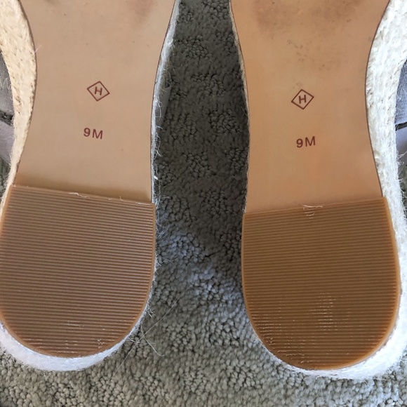 Halogen Emery Platform Espadrille Wedge (Gray) - Picture 5 of 5